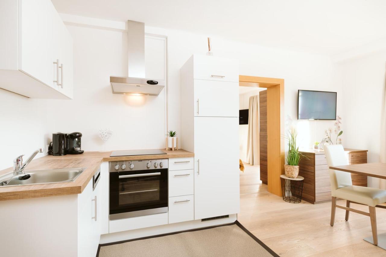 Haus Aussicht - Ferienwohnungen Velden Velden am Wörthersee Buitenkant foto