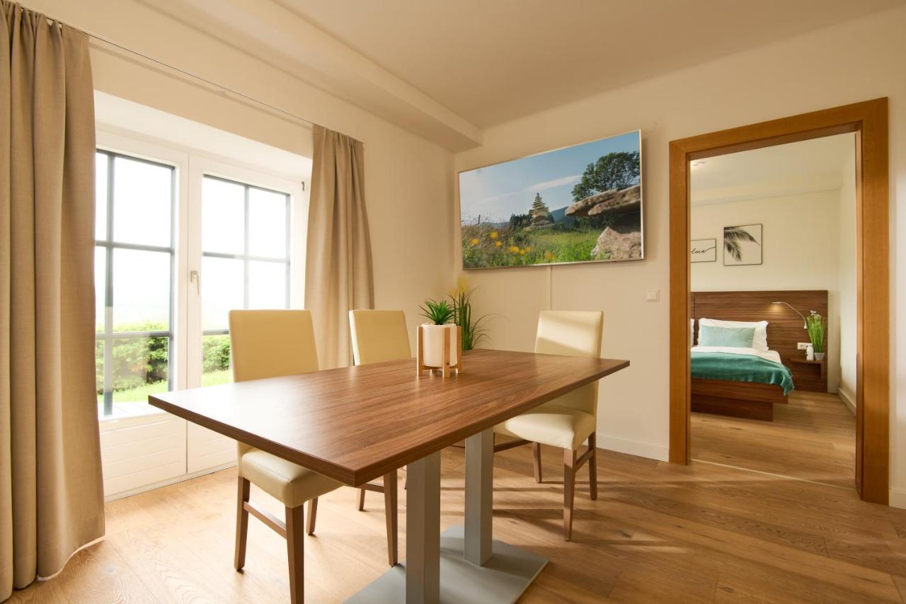 Haus Aussicht - Ferienwohnungen Velden Velden am Wörthersee Buitenkant foto