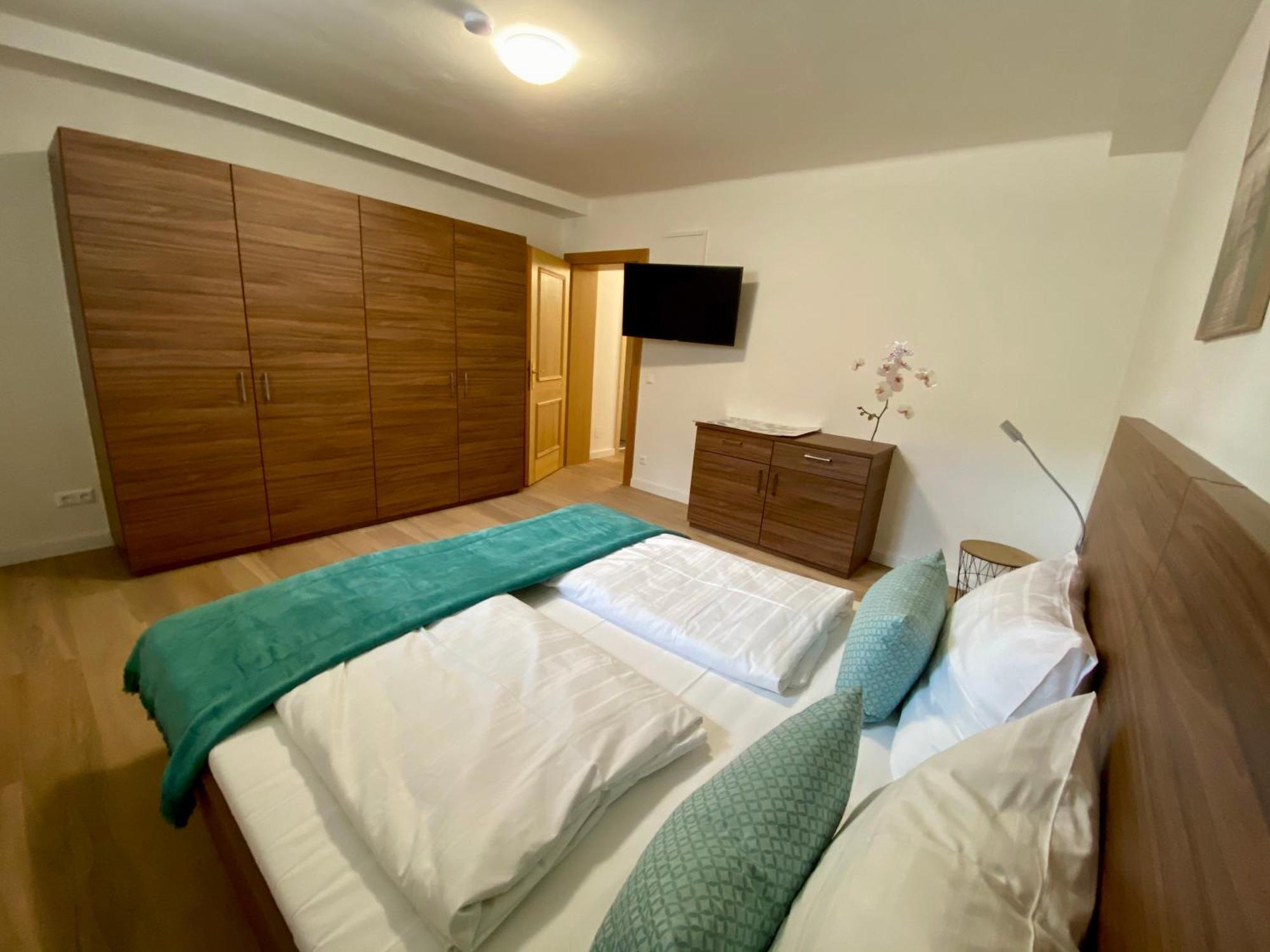 Haus Aussicht - Ferienwohnungen Velden Velden am Wörthersee Kamer foto