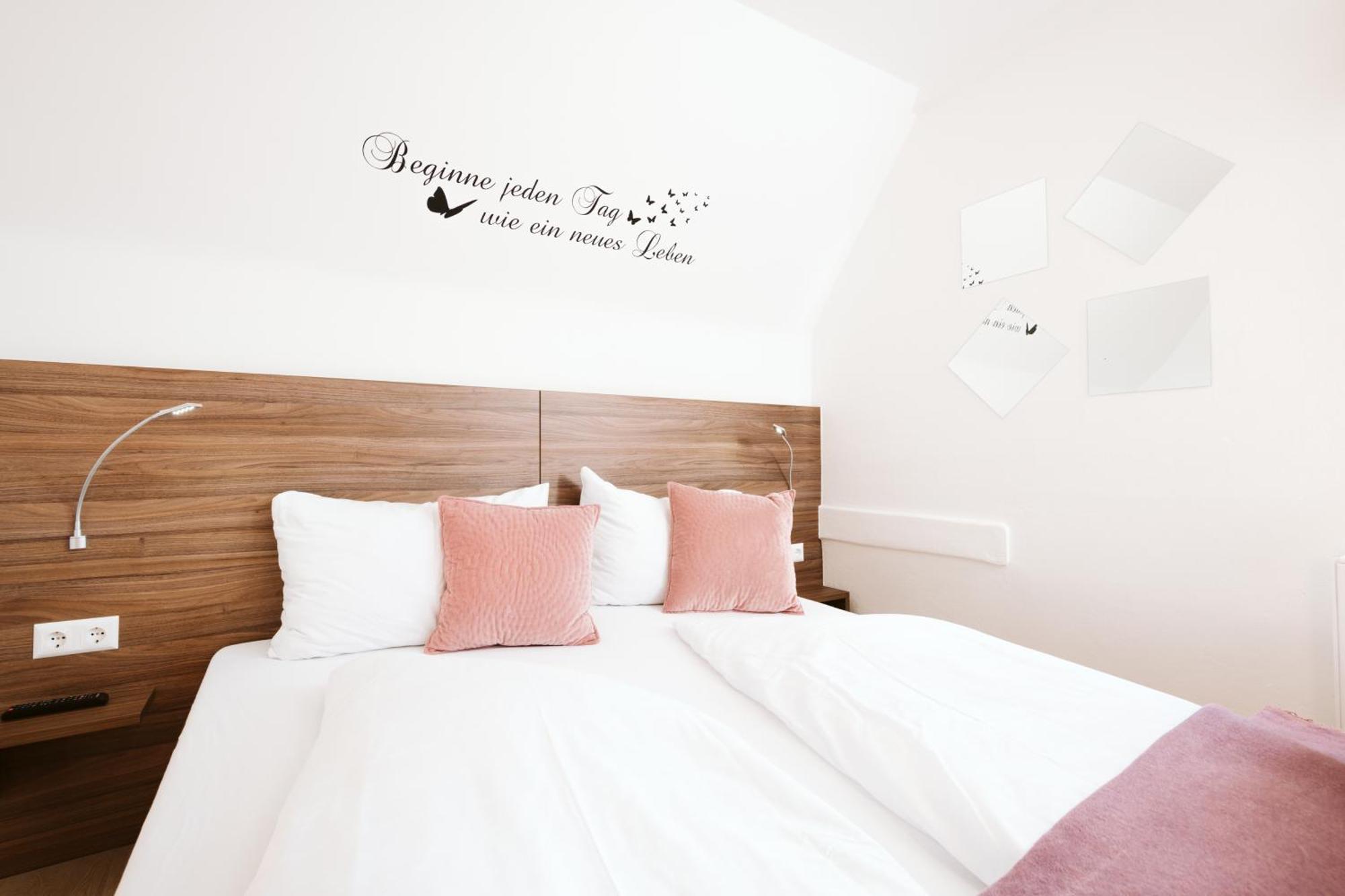 Haus Aussicht - Ferienwohnungen Velden Velden am Wörthersee Kamer foto
